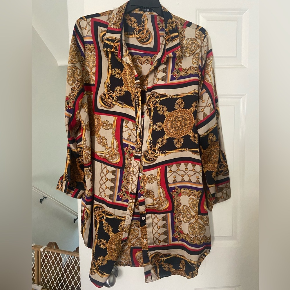 Boohoo Gold Chain Print Long Sleeve Blouse